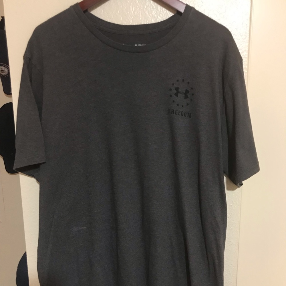 Under Armour Men’s T-shirt.